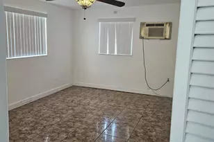 3500 NW 12th St, Miami, FL 33125 - Photo 14