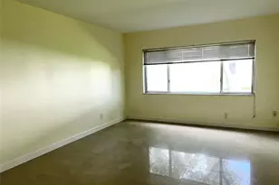 251 SE 6th Ave, Pompano Beach, FL 33060 - Photo 10