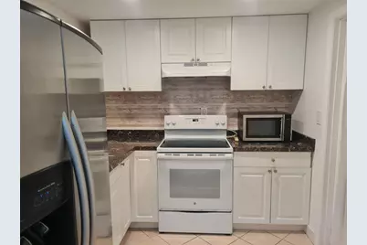 300 Golden Isle #104, Hallandale Beach, FL 33009 - Photo 6