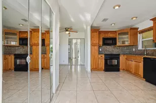 1455 N 12th Ct, Hollywood, FL 33019 - Photo 2
