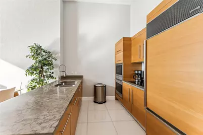 465 Brickell Avenue #2806, Miami, FL 33131 - Photo 6