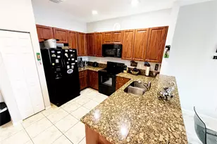 1421 NW 34th Way, Lauderhill, FL 33311 - Photo 4