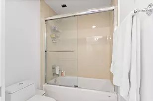 600 NE 27th St, Miami, FL 33137 - Photo 64