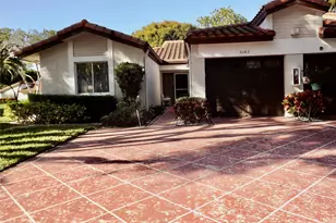 6083 Millington Way, Delray Beach, FL 33484 - Photo 2