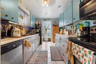 5805 NW 18th Court, Margate, FL 33063 - Photo 8