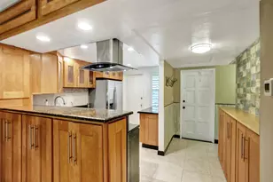 3150 N Palm Aire Dr, Pompano Beach, FL 33069 - Photo 8