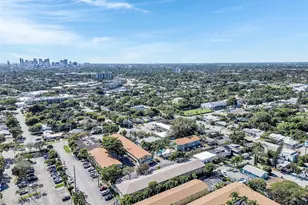 2607 NE 8th Ave, Wilton Manors, FL 33334 - Photo 16