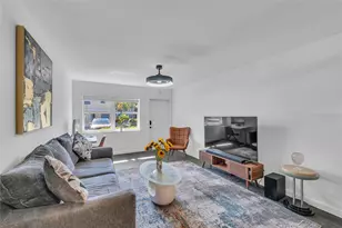 2607 NE 8th Ave, Wilton Manors, FL 33334 - Photo 2