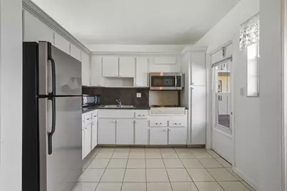 1451 N 12th Court #8a, Hollywood, FL 33019 - Photo 2