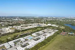 1451 N 12th Ct, Hollywood, FL 33019 - Photo 22
