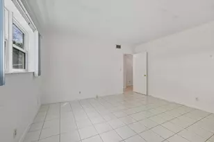 1451 N 12th Ct, Hollywood, FL 33019 - Photo 10