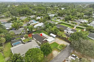 708 Dixie Ln, West Palm Beach, FL 33415 - Photo 4