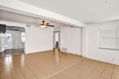 632 SW 8th Street, Hallandale Beach, FL 33009 - Photo 8
