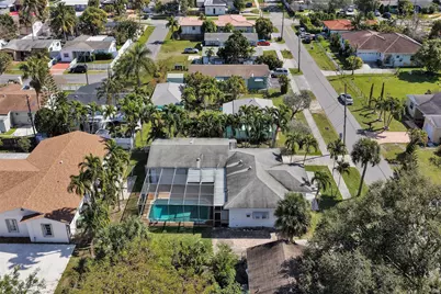 632 SW 8th Street, Hallandale Beach, FL 33009 - Photo 56