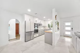 2520 Yacht Club Blvd, Fort Lauderdale, FL 33304 - Photo 8