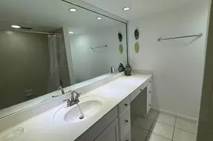 2200 NE 33rd Ave, Fort Lauderdale, FL 33305 - Photo 14