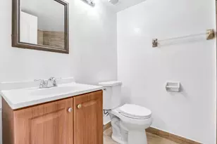 210 Lake Pointe Dr, Fort Lauderdale, FL 33309 - Photo 20