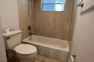 7851 Dunham Blvd, Miami, FL 33138 - Photo 8