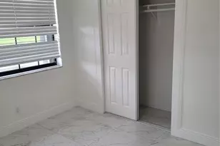 770 NE 38th St, Oakland Park, FL 33334 - Photo 4