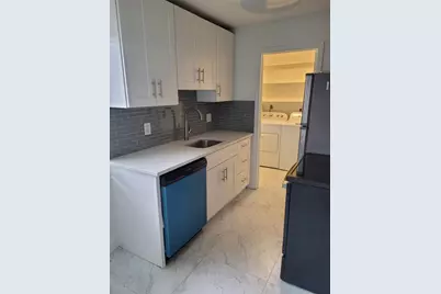 770 NE 38th Street #F, Oakland Park, FL 33334 - Photo 2