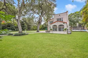 5960 N Bayshore Dr, Miami, FL 33137 - Photo 10