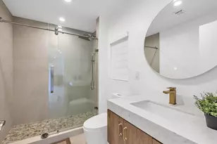 5960 N Bayshore Dr, Miami, FL 33137 - Photo 38