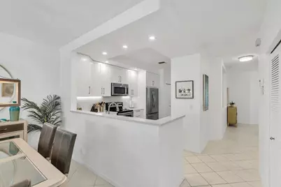 4212 SW 11th Street, Deerfield Beach, FL 33442 - Photo 4