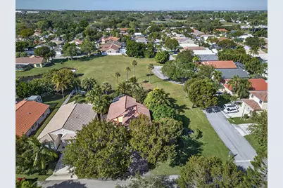 693 NW 46th Avenue, Deerfield Beach, FL 33442 - Photo 46