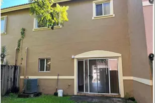 21444 SW 85th Path, Cutler Bay, FL 33189 - Photo 2