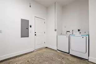 2407 NW 8th St, Fort Lauderdale, FL 33311 - Photo 20