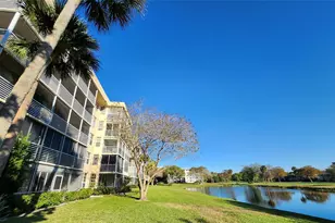 4030 W Palm Aire Dr, Pompano Beach, FL 33069 - Photo 30