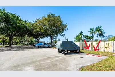 1228 S Military Trail #2126, Deerfield Beach, FL 33442 - Photo 16