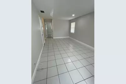 511 W Kalmia Drive #16, Lake Park, FL 33403 - Photo 4