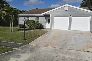 7919 Burlwood Ln, Lake Worth, FL 33467 - Photo 10