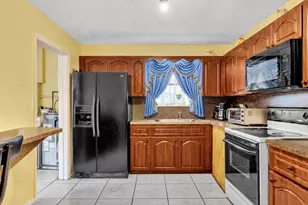 2285 NW 195th St, Miami Gardens, FL 33056 - Photo 16