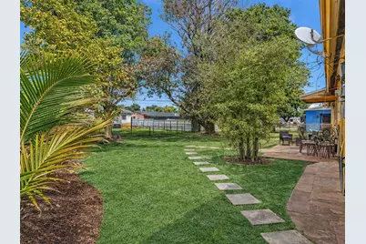 2285 NW 195th Street, Miami Gardens, FL 33056 - Photo 30