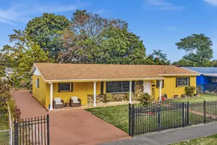 2285 NW 195th St, Miami Gardens, FL 33056 - Photo 4