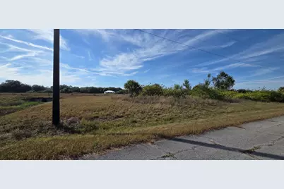 346 Neighborly Road, Labelle, FL 33935 - Photo 2