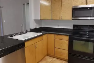 430 Commodore Dr, Plantation, FL 33325 - Photo 8