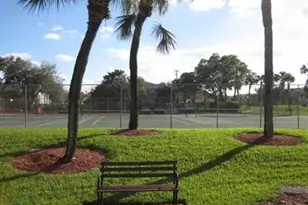 430 Commodore Dr, Plantation, FL 33325 - Photo 32