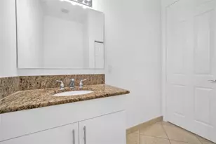 6809 N Lakeside Circle, Davie, FL 33314 - Photo 12