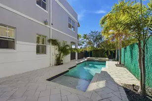 2515 NE 18th St, Fort Lauderdale, FL 33305 - Photo 2