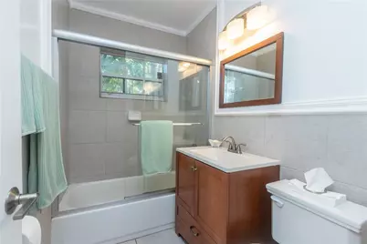 704 NE 14th Place, Fort Lauderdale, FL 33304 - Photo 8