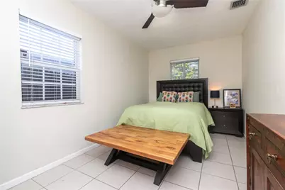 704 NE 14th Place, Fort Lauderdale, FL 33304 - Photo 6