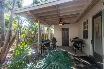 704 NE 14th Place, Fort Lauderdale, FL 33304 - Photo 18