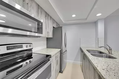 10001 W Atlantic Boulevard #221, Coral Springs, FL 33071 - Photo 8