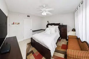 5160 Las Verdes Cir, Delray Beach, FL 33484 - Photo 4