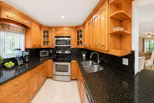 5160 Las Verdes Cir, Delray Beach, FL 33484 - Photo 8