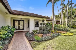 2825 SW 132nd Way, Davie, FL 33330 - Photo 2