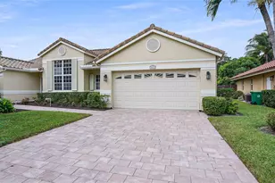 3099 Perriwinkle Cir, Davie, FL 33328 - Photo 2